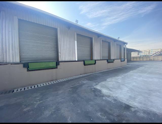 12,149M² WAREHOUSE TO LET IN UMBILO